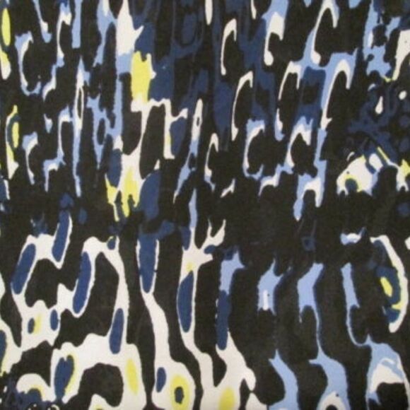 Cato Geometric Print Sharkbite Hem Blouse Sz S - Picture 3 of 5